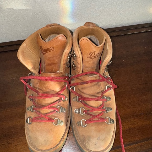 Danner Tan Leather Boots with Red Laces - Picture 1 of 3
